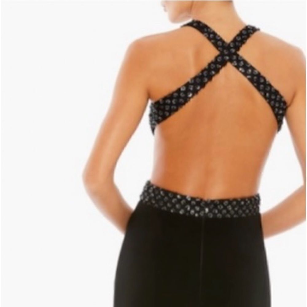 NWT Mac Duggal Black Floral Sequin Criss
Cross Bodice Side Slit Gown Size 6 - Picture 8 of 15